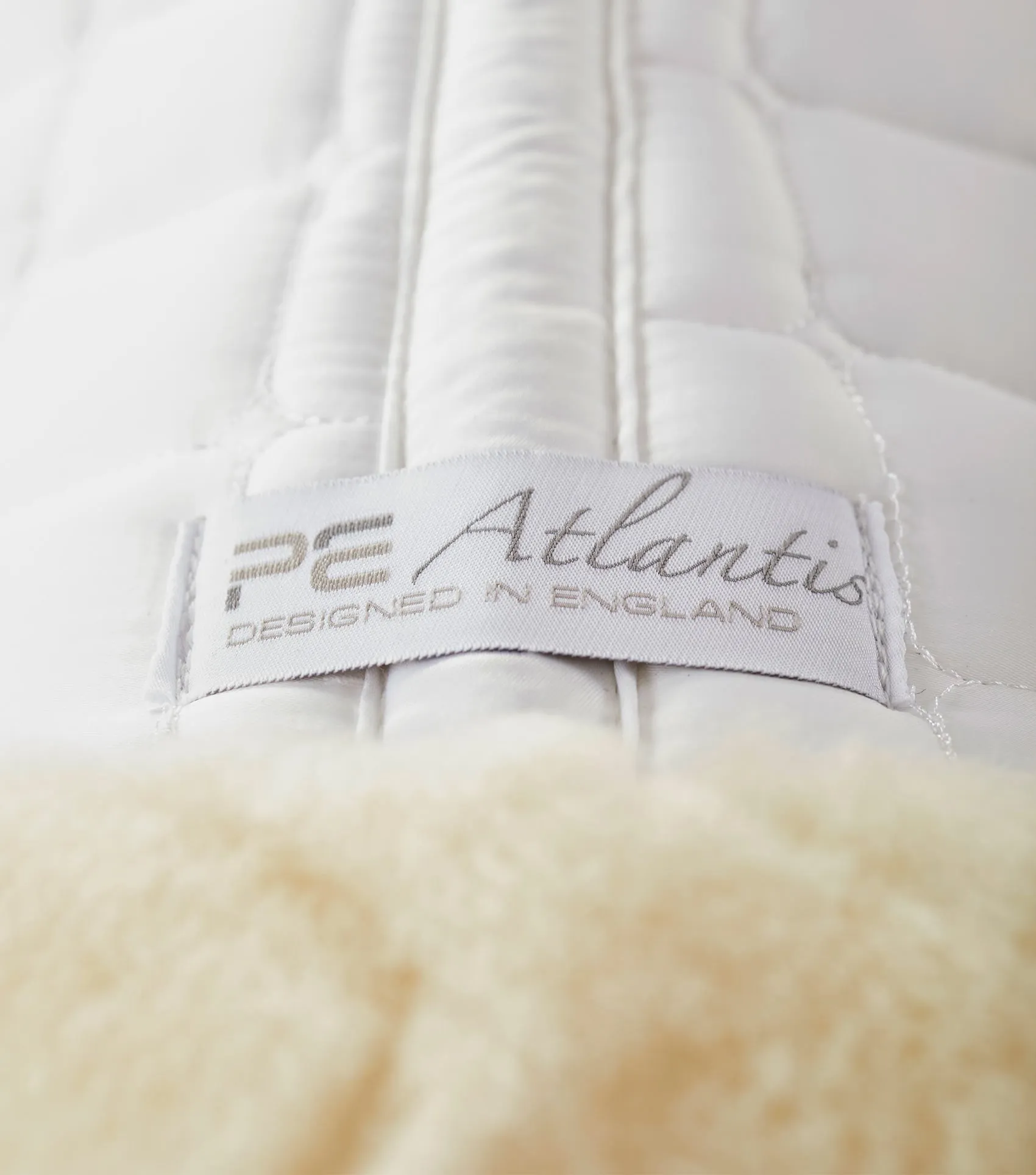 Atlantis CC Satin Wool Dressage Square White/Natural Wool