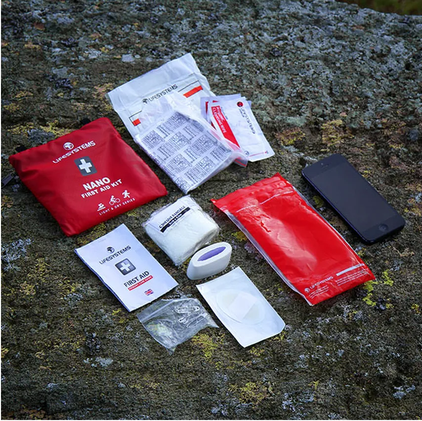 LIGHT AND DRY NANO FIRST AID KIT