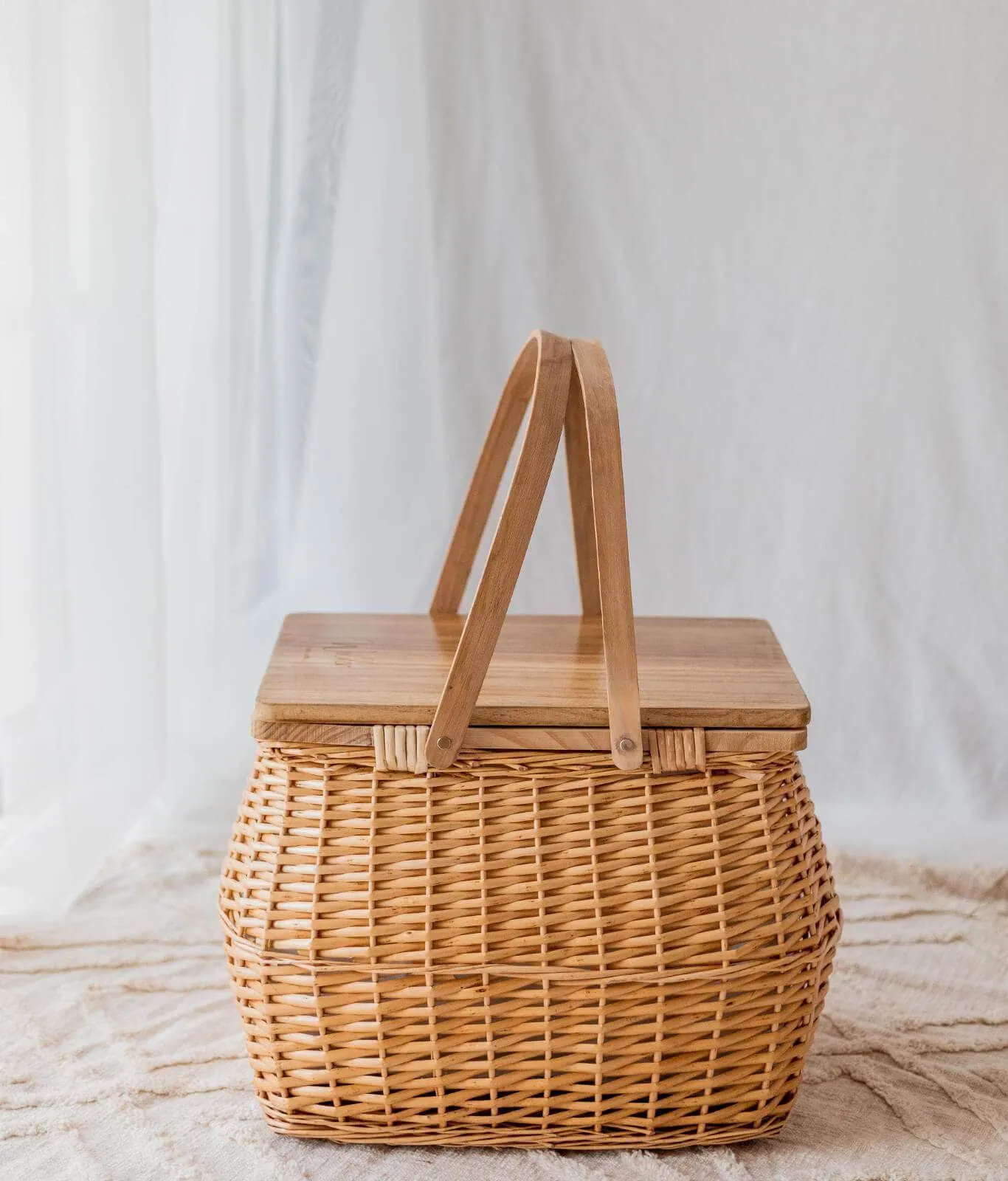 Luna Wicker Picnic Basket (XL Family Size)