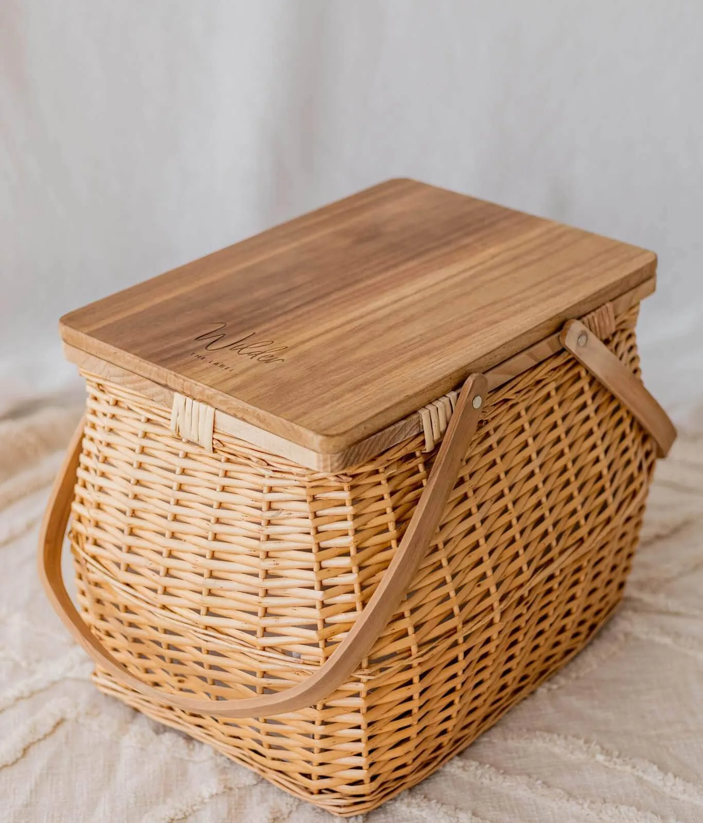 Luna Wicker Picnic Basket (XL Family Size)